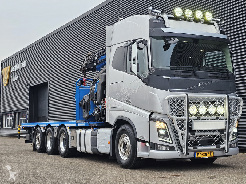 شاحنة Volvo 750 8x4 / RETARDER / FASSI 71 TM + JIB