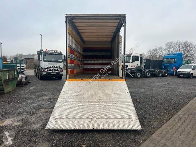 Camion Mercedes 4X2 Koffer Plane 6 to. Hebebühne