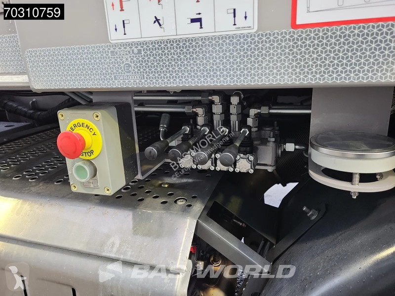 شاحنة Mercedes 4151 8X4 NEW! 43mtrs Bonneux...
