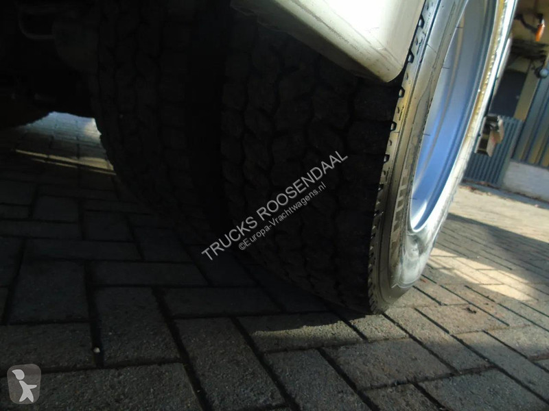 شاحنة Volvo 14.210 + ATP/FRC + CARRIER + LIFT +...