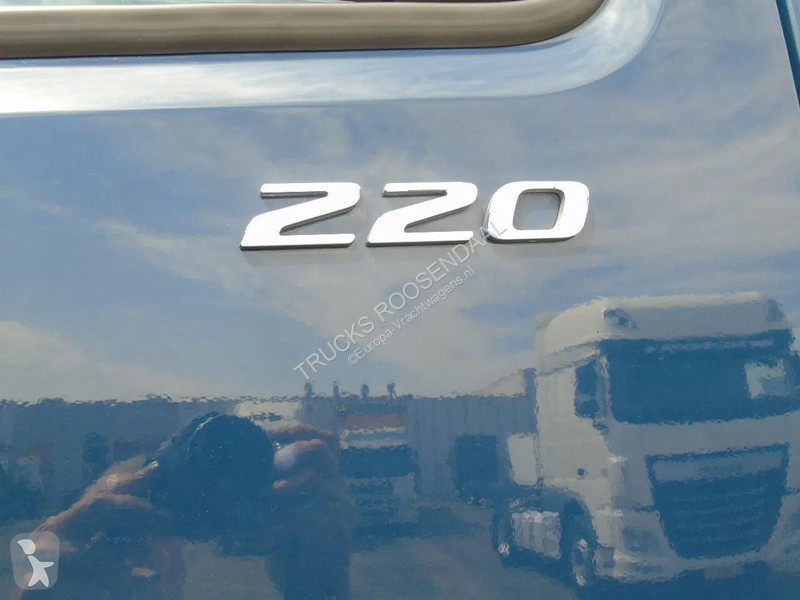 شاحنة DAF 220 + CARRIER + EURO 6 + LIFT