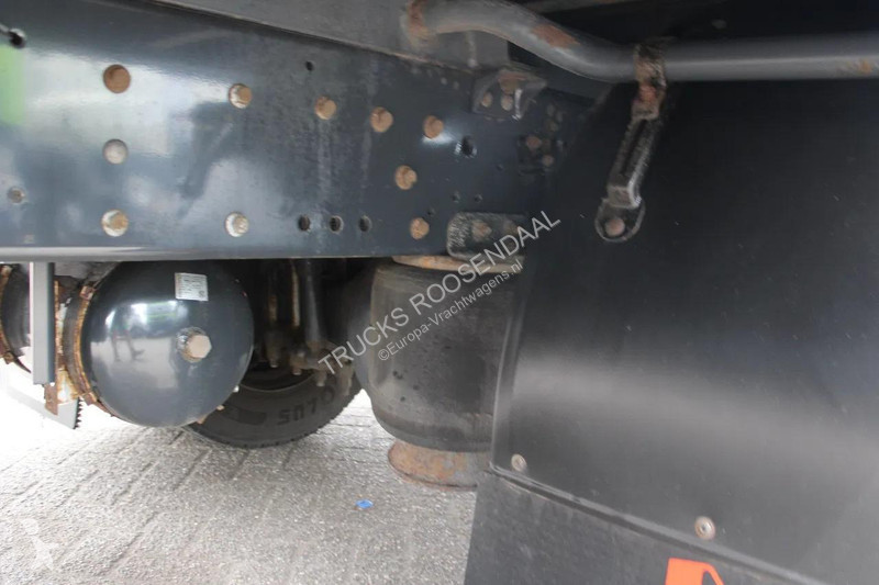 Camion Iveco 120E21 + LIFT + EURO 6 + 2 PIECES...