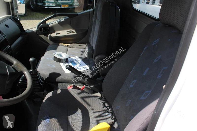 شاحنة Nissan 45.13 + EURO 4 + C patent + tipper...