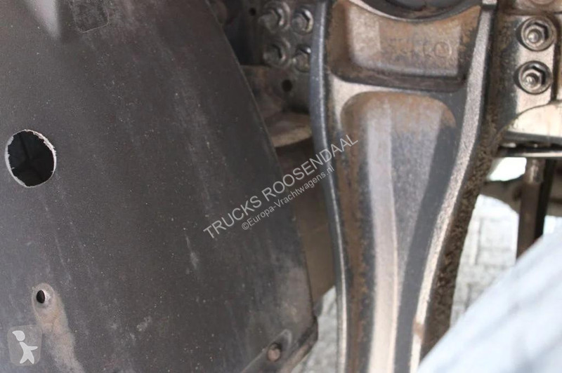 شاحنة Iveco 310 + 6X2 EURO 5 + CARRIER + LIFT