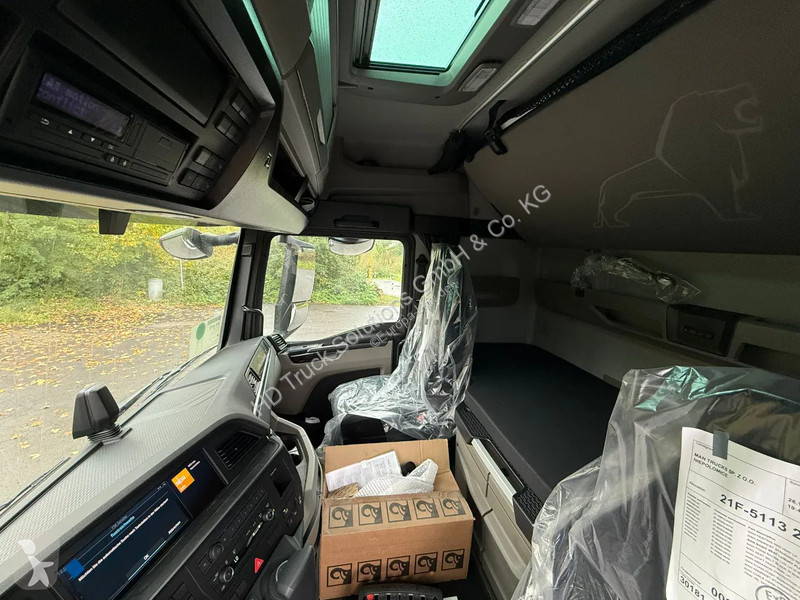 شاحنة MAN 26.520 MAN  26.520 6x2 Hiab 228-6 Kran