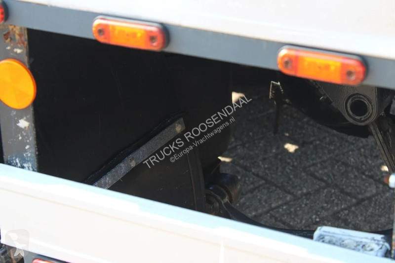 شاحنة Iveco 100e18 +EURO 5 + HOOK SYSTEM