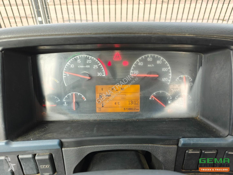 شاحنة Volvo 440 8x4/4 Sleeper Cab Euro 5 - VDL...