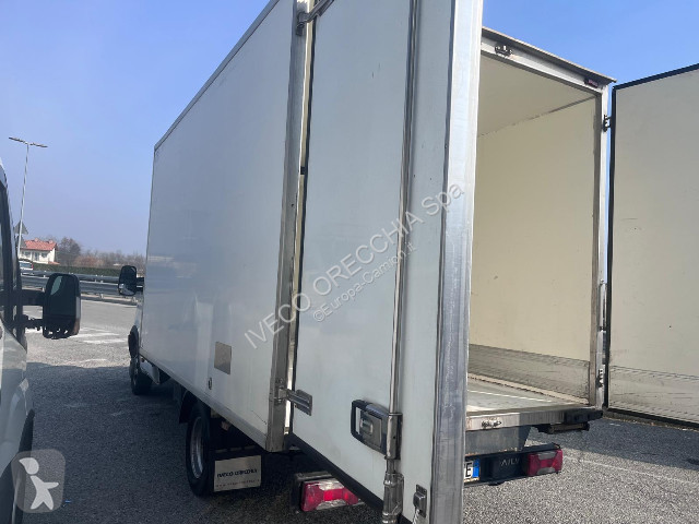 شاحنة Iveco DAILY 35C15