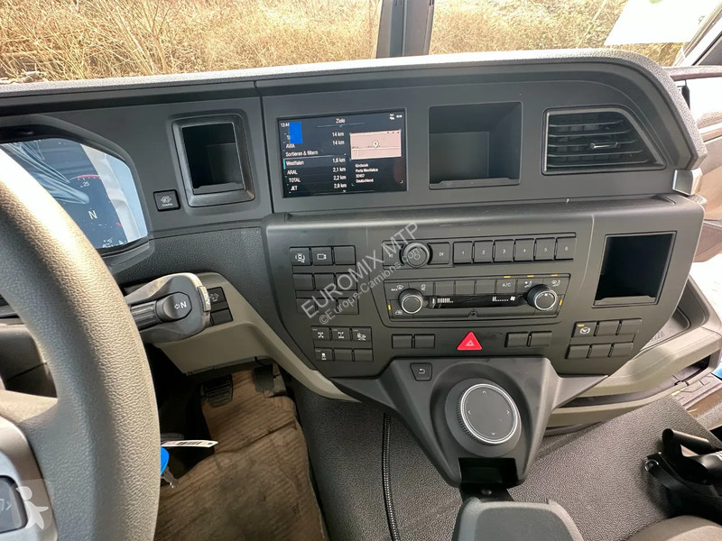 شاحنة MAN TGS MAN TGS 8x4 /Euro6e Euromix EM 12 R