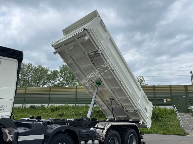 شاحنة Volvo 500 Volvo  500 8X4 Retarder...