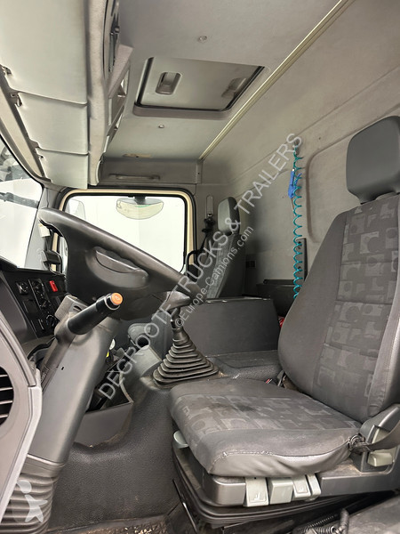 شاحنة Mercedes 1829