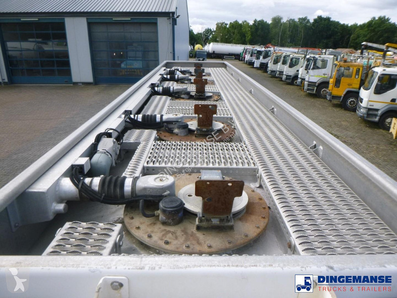 شاحنة Scania 320 DB 6X2 fuel tank 18.8 m3 / 5 comp