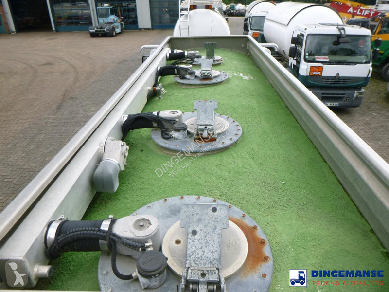 شاحنة Renault 270 dxi 4x2 fuel tank 13.7 m3 / 4...