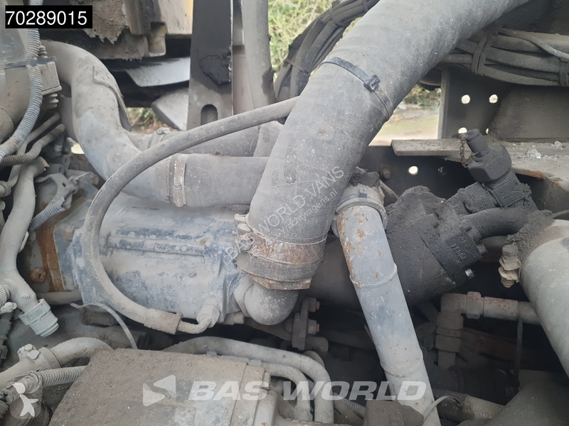 شاحنة Volvo 520  8X4 32m3 AJK Pusher Big-Axle...