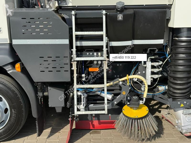شاحنة Johnston Volvo FL 15.250