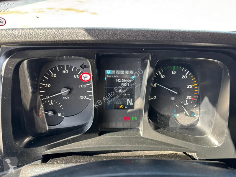شاحنة Mercedes 1830 4x2 THERMOKING UT1200 / BOX...