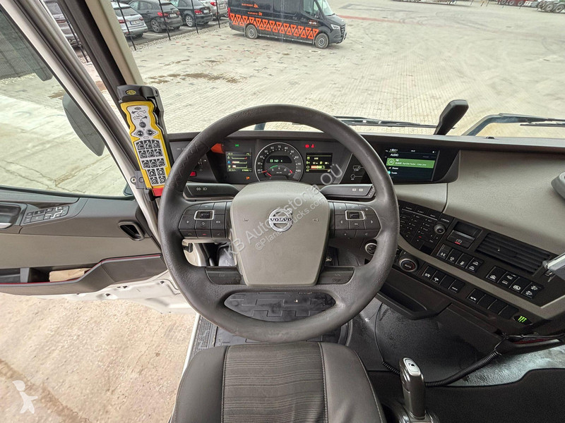 شاحنة Volvo 540 8x4/4 MEILLER PK 26 ton /...
