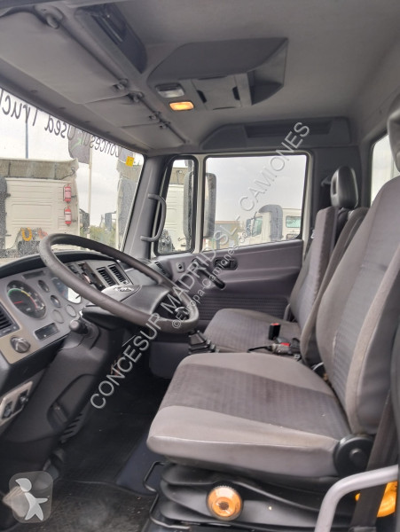 شاحنة Nissan  TRANSPORTE CABALLOS