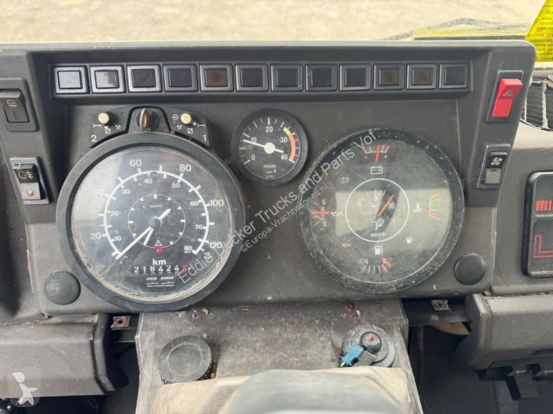 شاحنة Nissan 50-09 MANUA