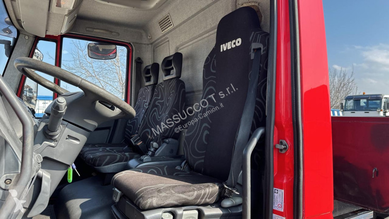 Грузовик Iveco EUROCARGO 90E18 4X2