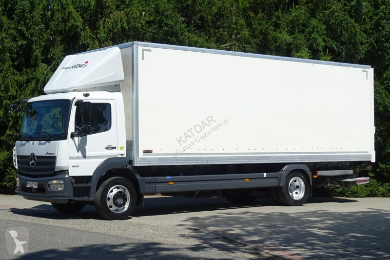 شاحنة Mercedes 1521 Euro 6 kontener 20p....
