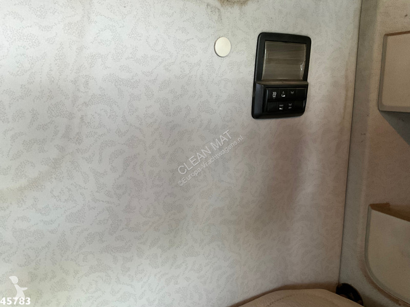 Camion Mercedes 3251 8x4 Euro 6 HMF 26 Tonmeter...