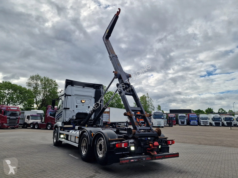 Camion Mercedes 2558 6x2 - AJK Hooklift 20T -...
