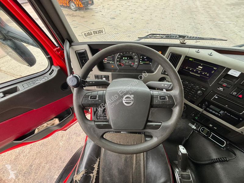 شاحنة Volvo 460 8x2*6 PK 26002 + JIB / BOX...