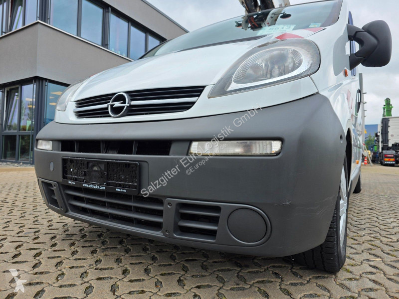 شاحنة Opel Vivaro 2.5 CDTI / Versalift ET-30-NE-XS