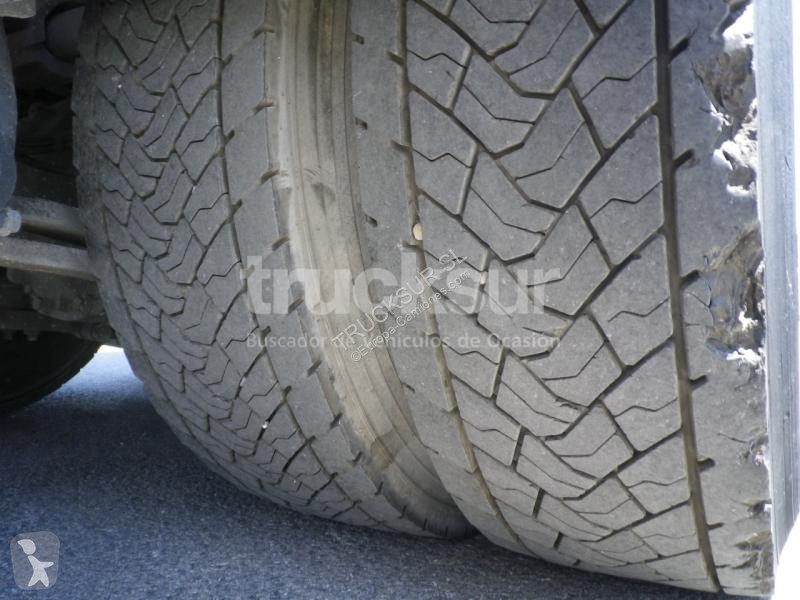 شاحنة Renault ejes 6x2*4 D320.26