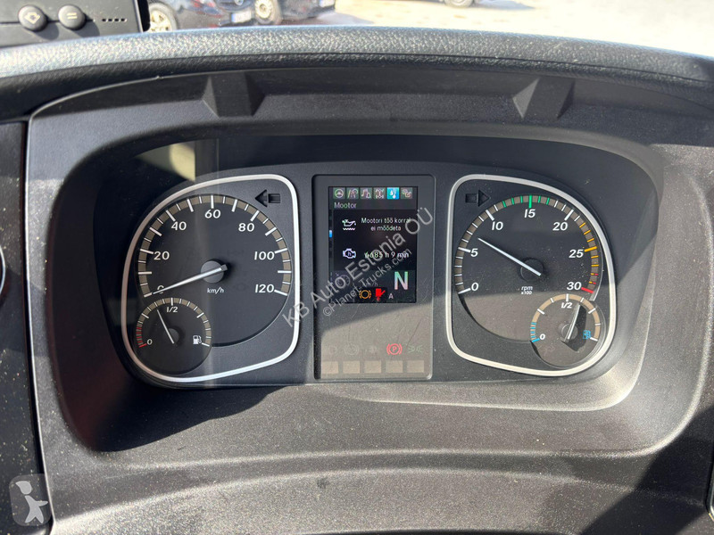 شاحنة Mercedes 818 4x2 THERMOKING V600 MAX
