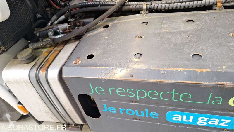Tracteur Iveco 440S42