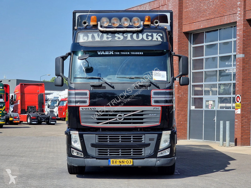 شاحنة Volvo 460 Berdex 3 deck livestock -...