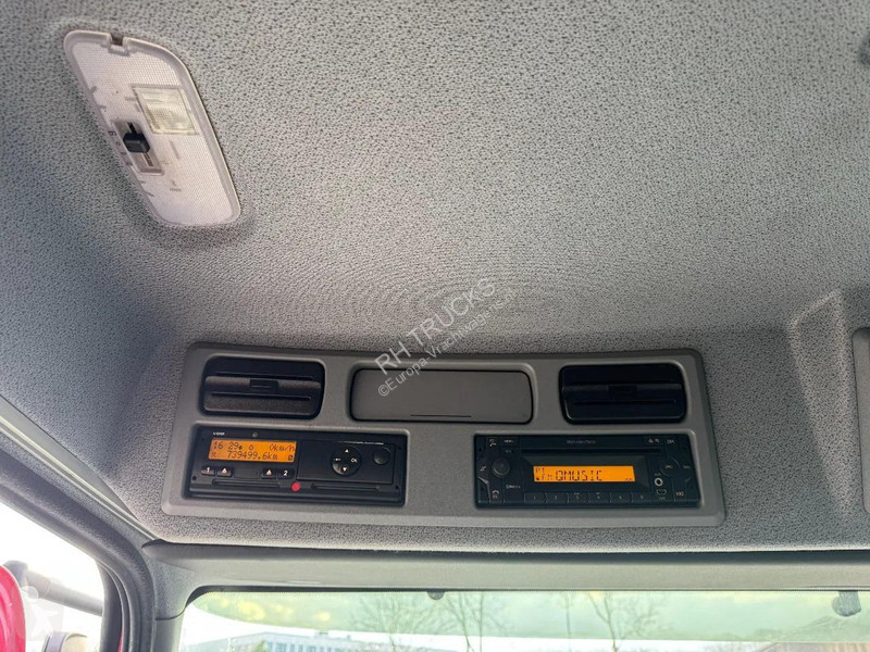 شاحنة Mercedes 1016 4X2 - EURO 6 + DHOLLANDIA LIFT
