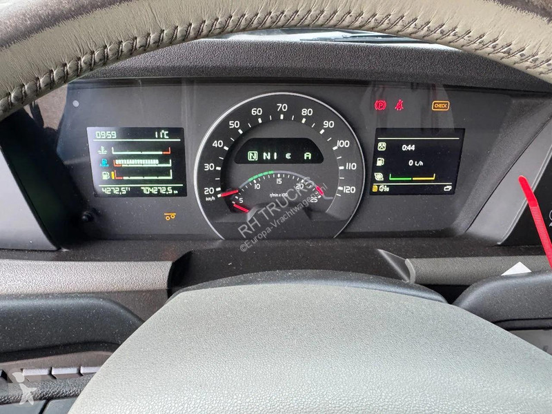 شاحنة Volvo 460 6X2 EURO 6 HMF 1830 + REMOTE...