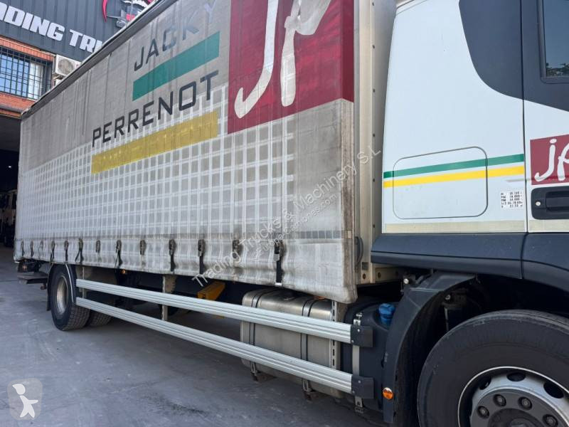 شاحنة Iveco