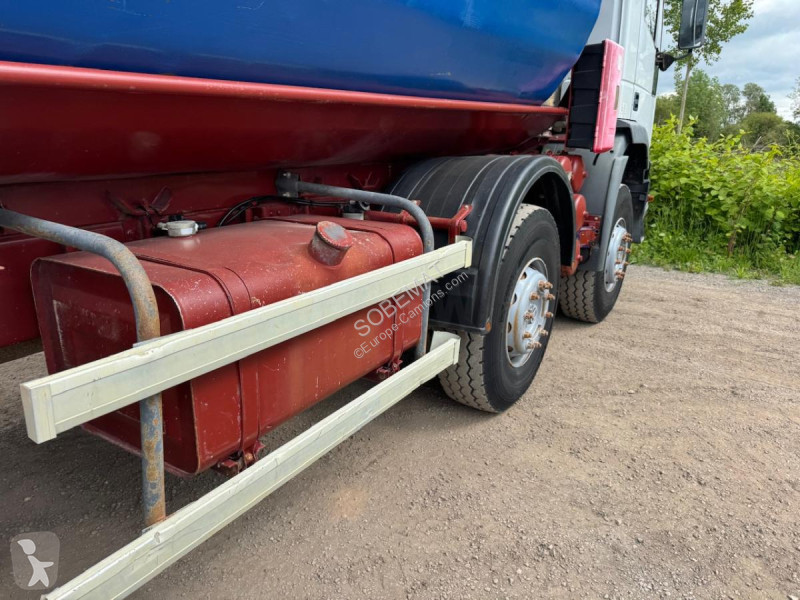 شاحنة Iveco 410E42