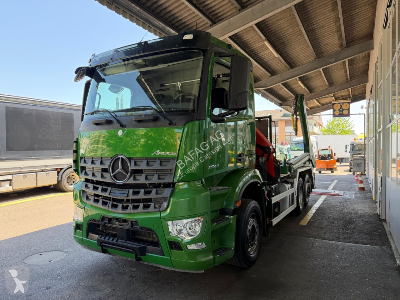 Camion Mercedes arocs 2543 6x2