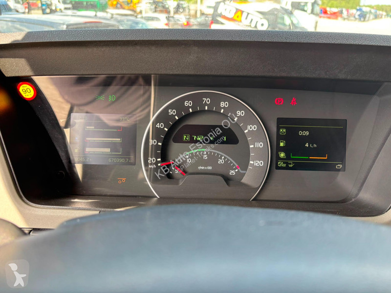شاحنة Volvo FM 370 6x2*4 MITSUBISHI TU100SA /...