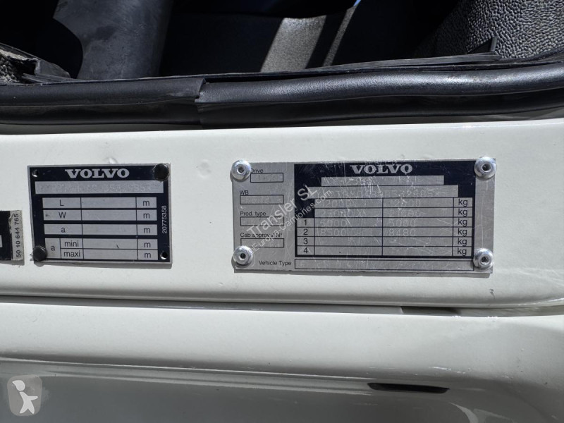 شاحنة Volvo FLL-42-240