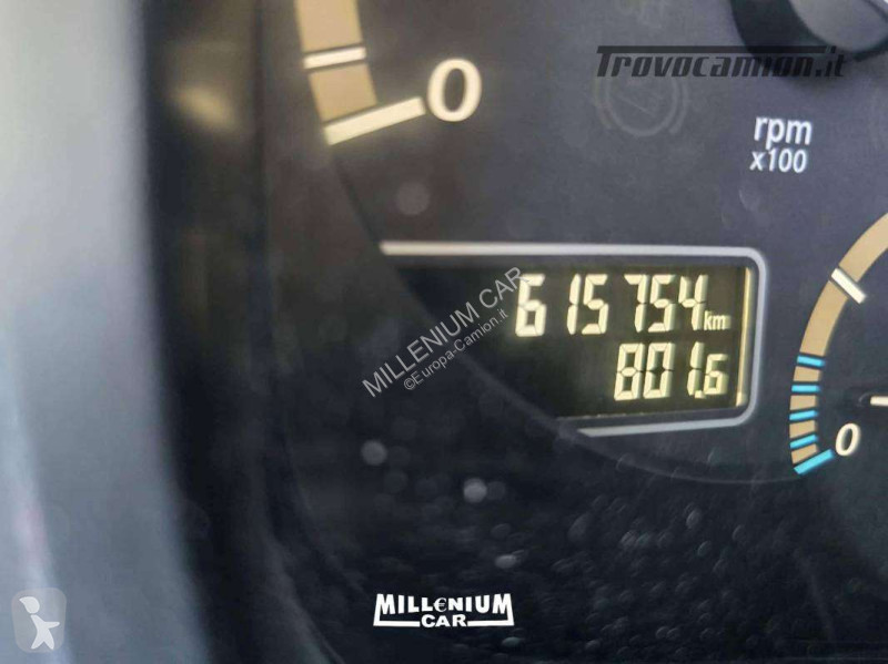 شاحنة Mercedes 18-35 EURO 6 ATTACCO BIGA KM 610000
