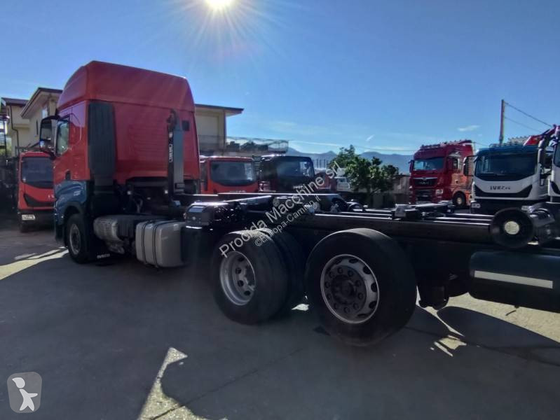 شاحنة Iveco