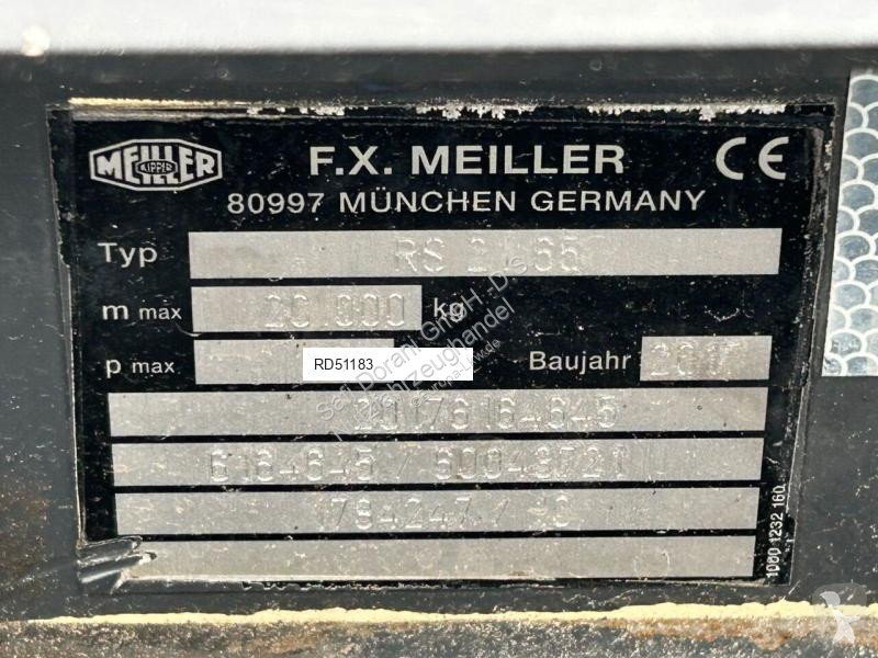 شاحنة Mercedes 2551