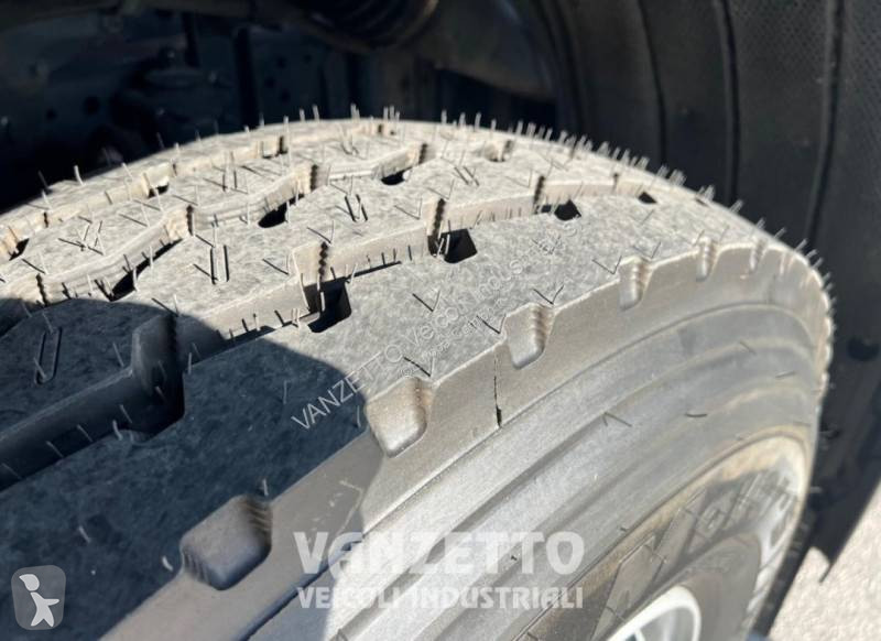 شاحنة Iveco