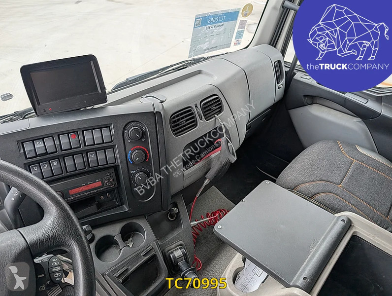 شاحنة Renault D 210