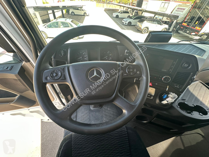 شاحنة Mercedes  1851 LS