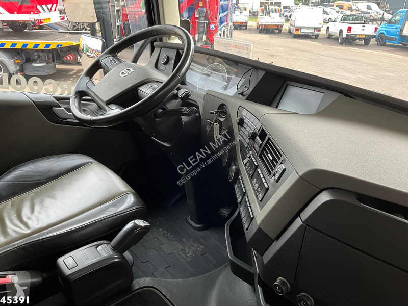 شاحنة Volvo 540 8x4 HMF 85 Tonmeter laadkraan +...