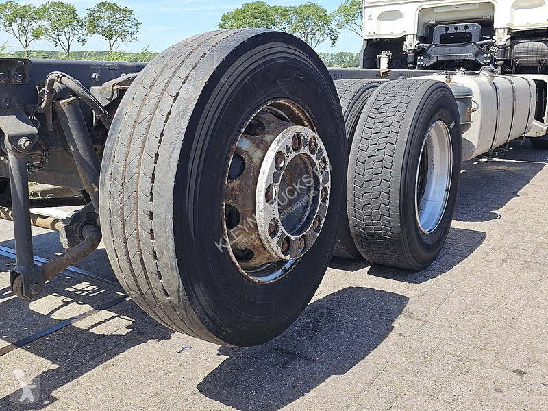 شاحنة DAF 480 6X2 FAN WB530