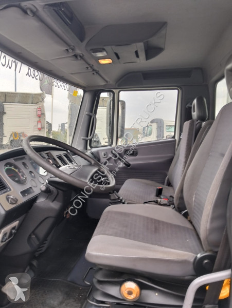 شاحنة Nissan  TRANSPORTE CABALLOS