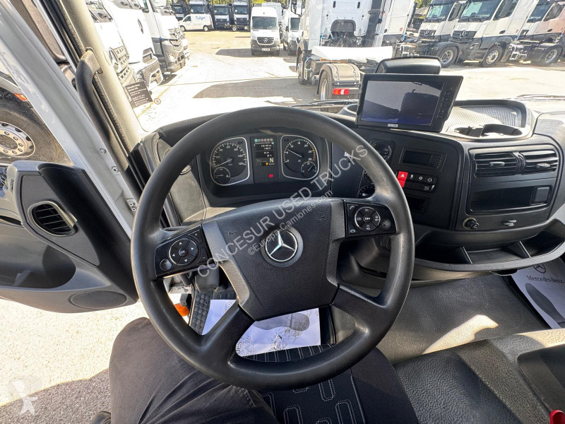 شاحنة Mercedes  1218  L